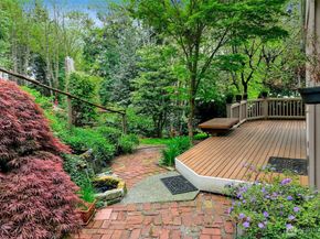 19225 SE 25th Street, Sammamish WA 98075