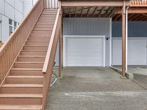 9029 17th Avenue SW, Seattle WA 98106