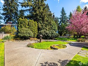 8236 120th Avenue NE, Kirkland WA 98033