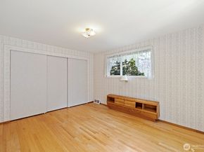 8236 120th Avenue NE, Kirkland WA 98033