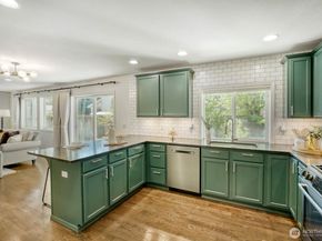 6551 17th Ave Avenue SW, Seattle WA 98106