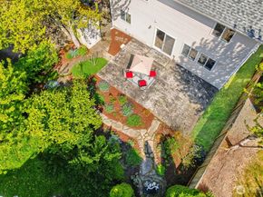 6551 17th Ave Avenue SW, Seattle WA 98106