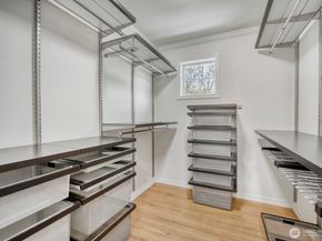 6551 17th Ave Avenue SW, Seattle WA 98106