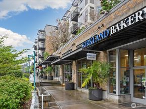 211 Kirkland Avenue 208, Kirkland WA 98033