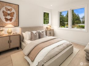 1706 111th Avenue NE, Bellevue WA 98004