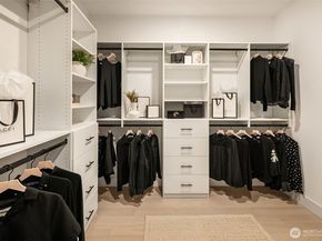 1706 111th Avenue NE, Bellevue WA 98004