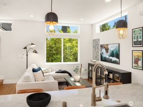 1802 38th Avenue, Seattle WA 98122