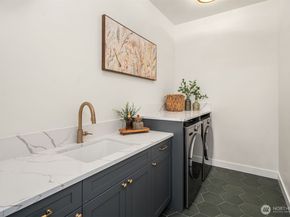 11416 NE 90th Street, Kirkland WA 98033