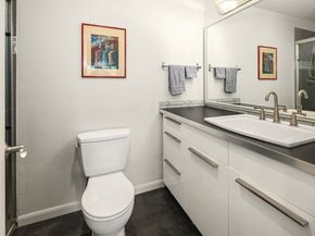 2040 13th Avenue W 33, Seattle WA 98119
