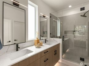 16002 SE 31st Lane, Bellevue WA 98008