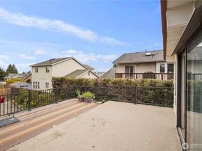 2230 S 253rd Place, Des Moines WA 98198