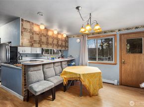 2230 S 253rd Place, Des Moines WA 98198