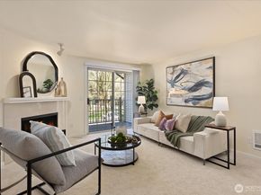 929 3rd Avenue F301, Kirkland WA 98033