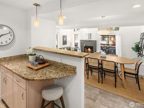 3506 108th Place NE 2, Bellevue WA 98004