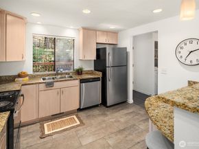 3506 108th Place NE 2, Bellevue WA 98004