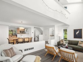 3506 108th Place NE 2, Bellevue WA 98004