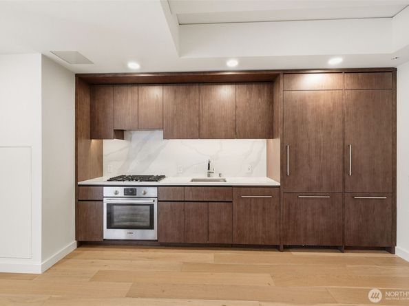 121 Stewart Street 1803, Seattle WA 98101