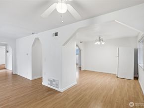 11851 SE 170th Place, Renton WA 98058