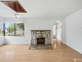 11851 SE 170th Place, Renton WA 98058