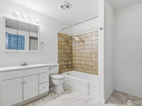 11851 SE 170th Place, Renton WA 98058