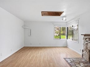 11851 SE 170th Place, Renton WA 98058