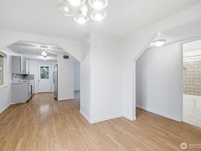 11851 SE 170th Place, Renton WA 98058
