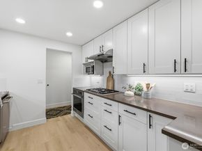 16111 NE 100th Street, Redmond WA 98052