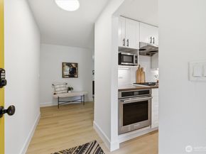 16111 NE 100th Street, Redmond WA 98052