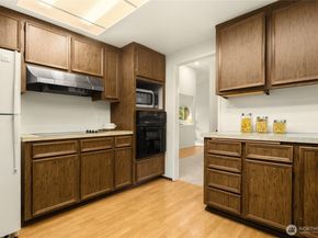12511 37th Avenue NE, Seattle WA 98125