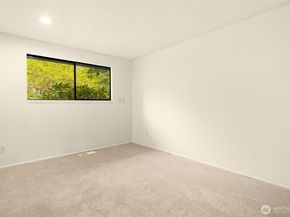 12511 37th Avenue NE, Seattle WA 98125