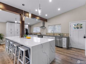 6204 170th Place SW, Lynnwood WA 98037