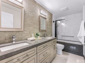 6204 170th Place SW, Lynnwood WA 98037
