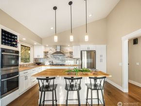 9219 60th Avenue W, Mukilteo WA 98275