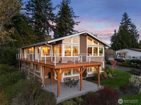 9219 60th Avenue W, Mukilteo WA 98275