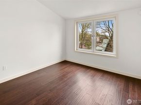 701 1st Avenue N 402, Seattle WA 98109