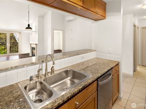 701 1st Avenue N 402, Seattle WA 98109