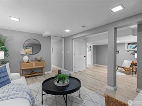 1210 108th Avenue SE, Bellevue WA 98004