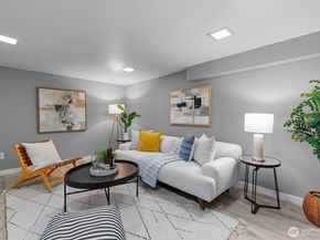 1210 108th Avenue SE, Bellevue WA 98004