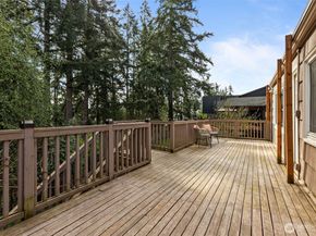 1210 108th Avenue SE, Bellevue WA 98004