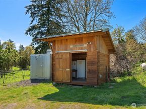 23419 107th Avenue SW, Vashon WA 98070