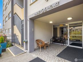 919 2nd Avenue W 602, Seattle WA 98119