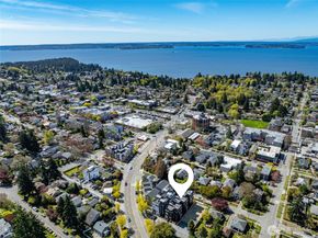 6318 41st Avenue SW D, Seattle WA 98136