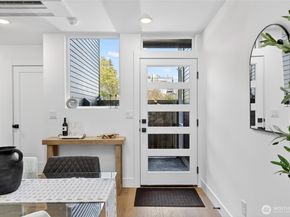 6318 41st Avenue SW D, Seattle WA 98136