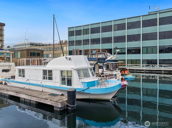 1818 Westlake Avenue N D22, Seattle WA 98109