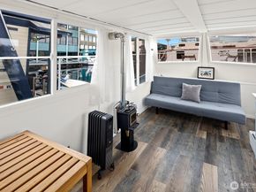 1818 Westlake Avenue N D22, Seattle WA 98109