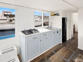 1818 Westlake Avenue N D22, Seattle WA 98109