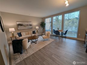 11415 Slater Avenue NE 204, Kirkland WA 98033