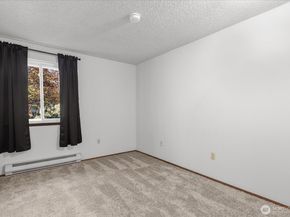 15914 3rd Place SW C, Burien WA 98166