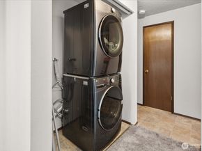 15914 3rd Place SW C, Burien WA 98166