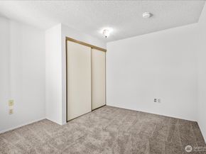 15914 3rd Place SW C, Burien WA 98166